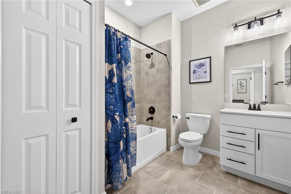 2387 Anguilla DR 202-22