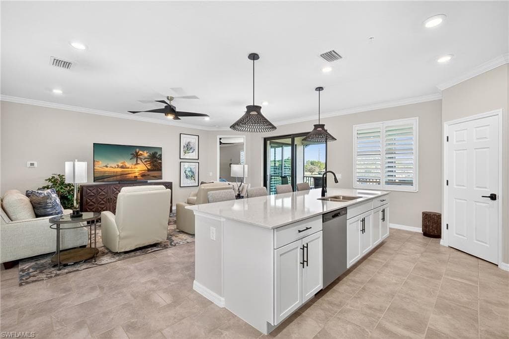 2387 Anguilla DR 202-8