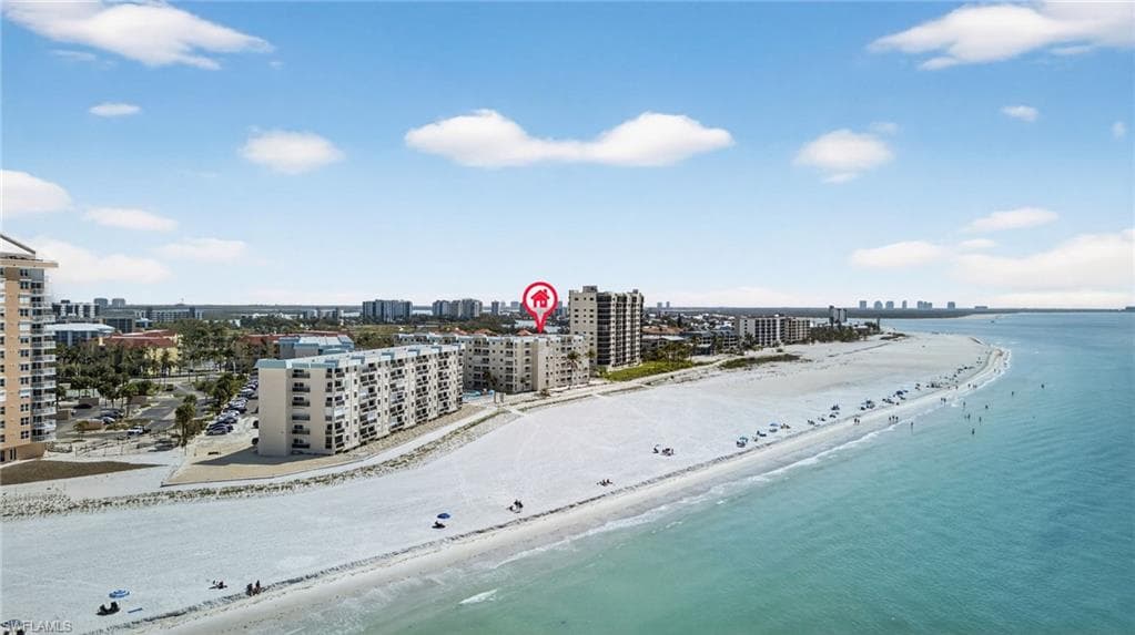 7400 Estero BLVD 404-27
