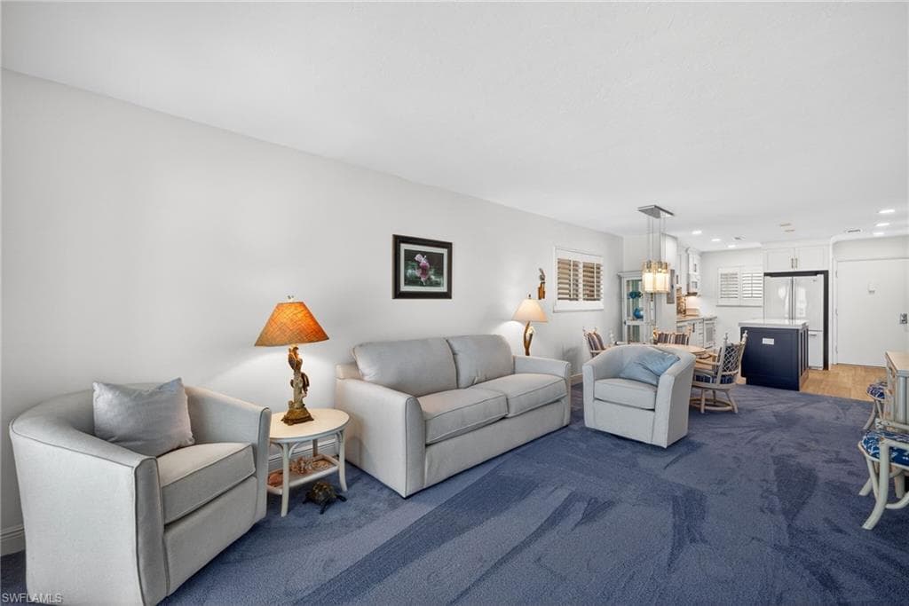 7400 Estero BLVD 404-11