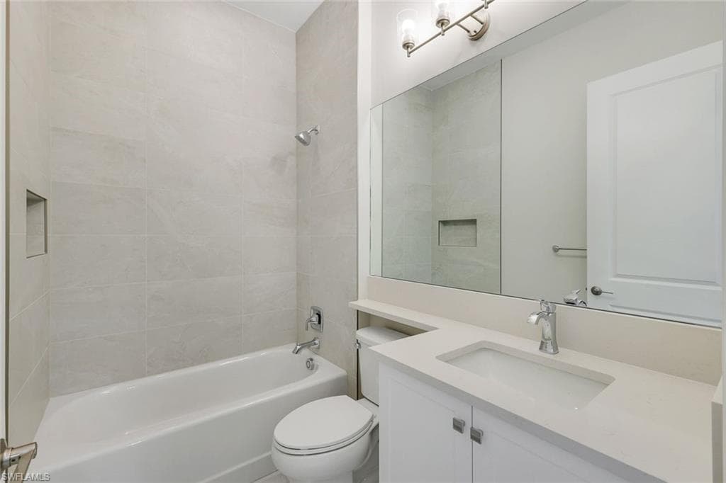 2741 Durham CIR-20