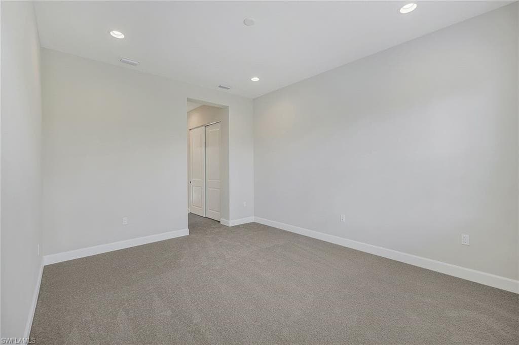 2741 Durham CIR-14