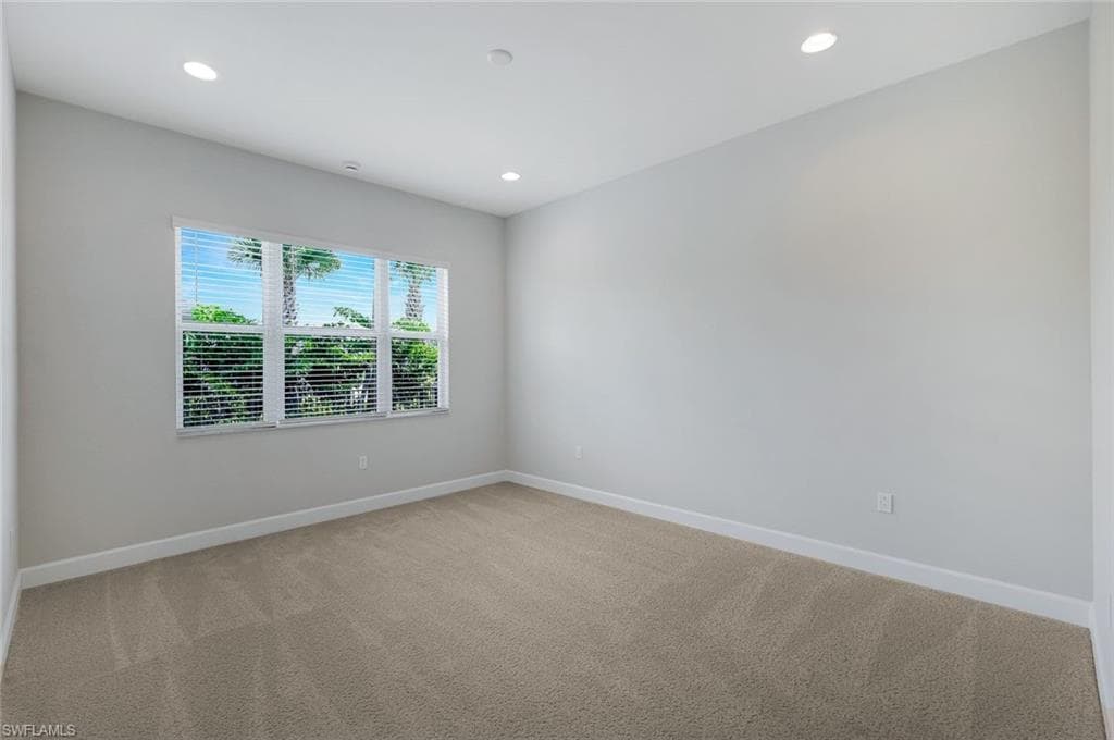 2741 Durham CIR-15