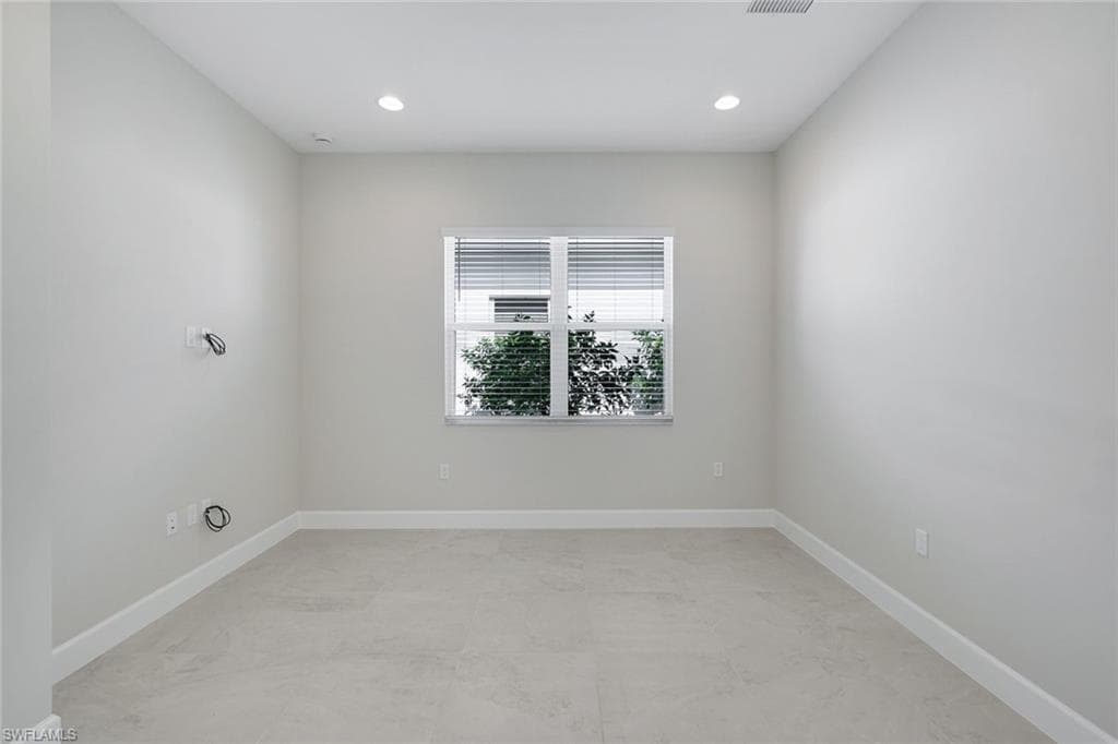 2741 Durham CIR-21
