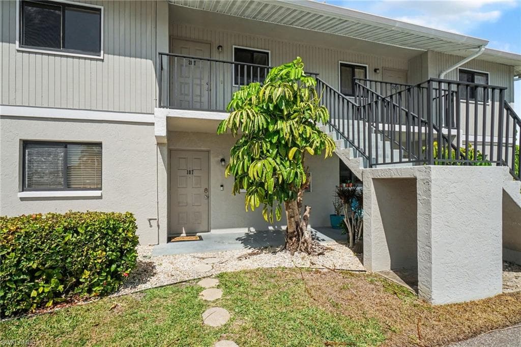 423 Cape Coral PKWY W 203 (207)-2