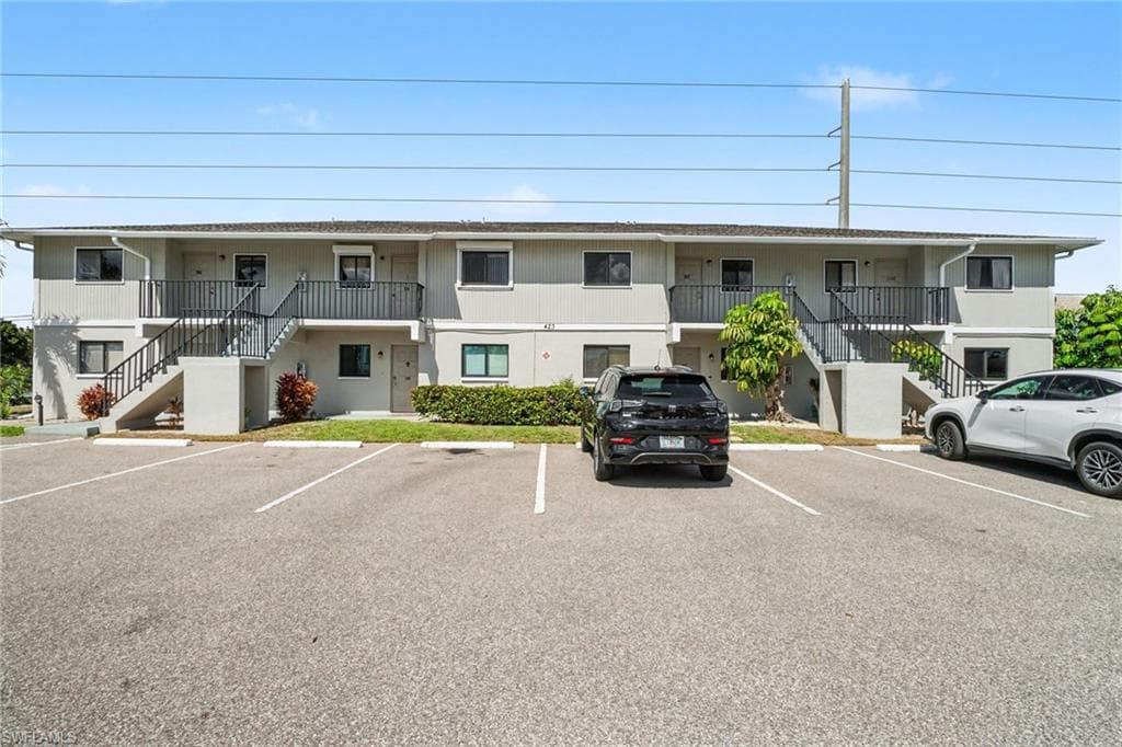 423 Cape Coral PKWY W 203 (207)-26