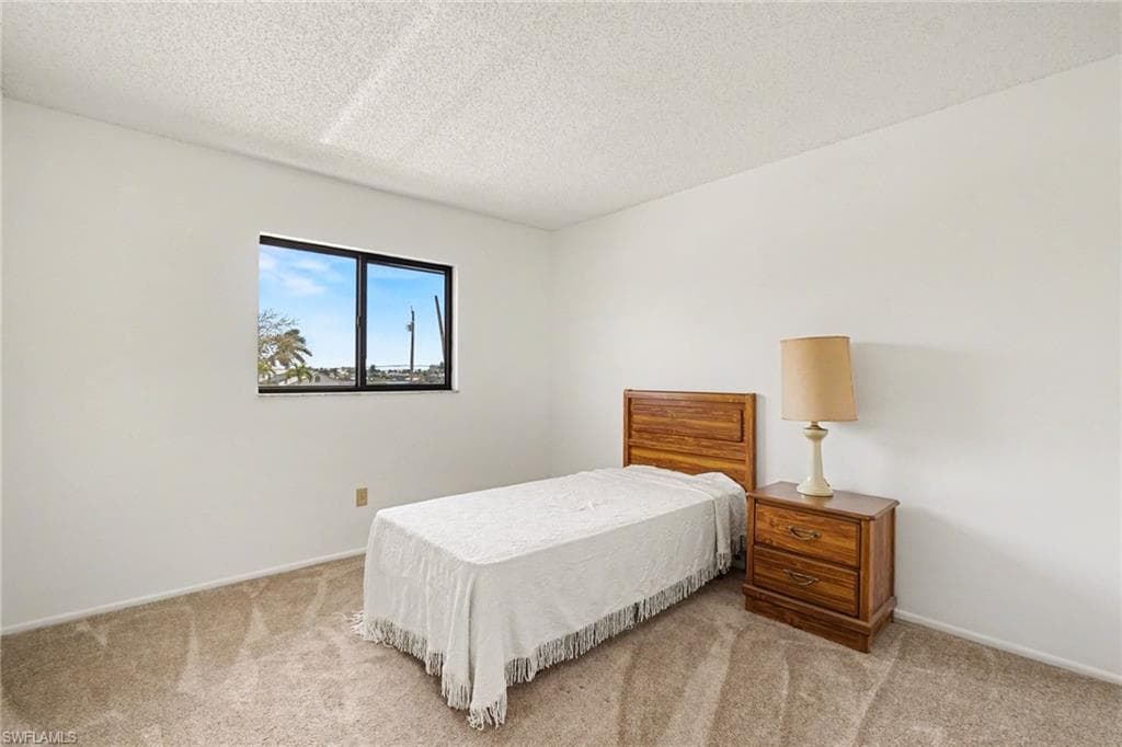 423 Cape Coral PKWY W 203 (207)-15