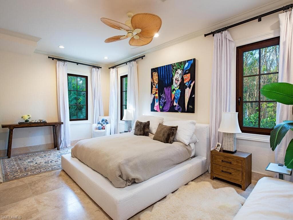3200 Green Dolphin LN-37