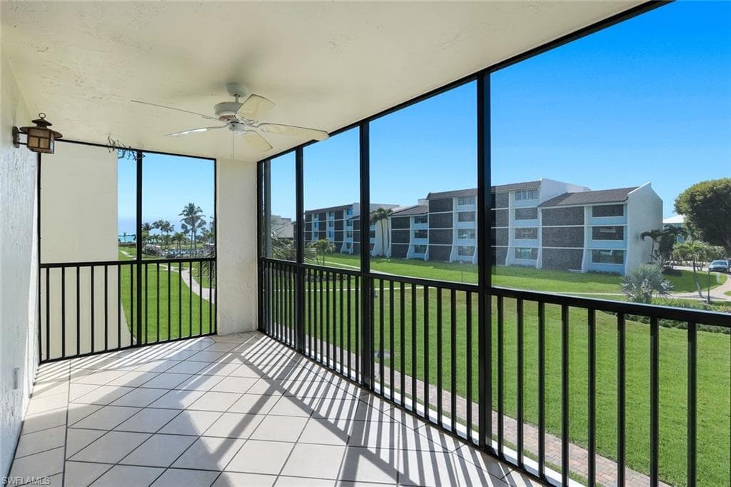 979 E Gulf DR D452-1