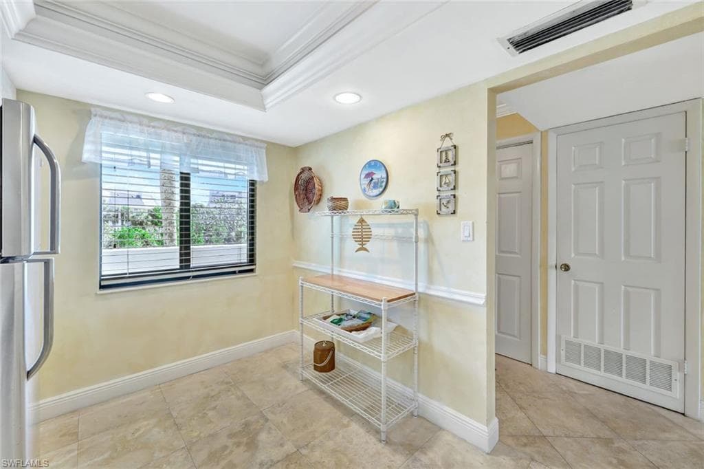 979 E Gulf DR D452-14