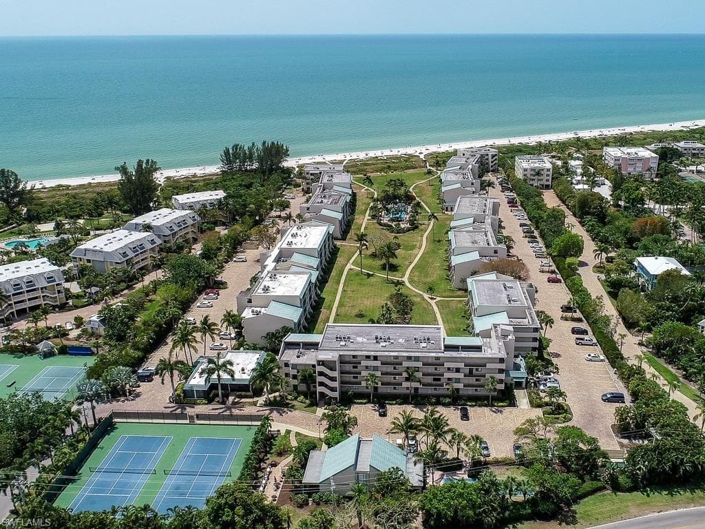 979 E Gulf DR D452-39