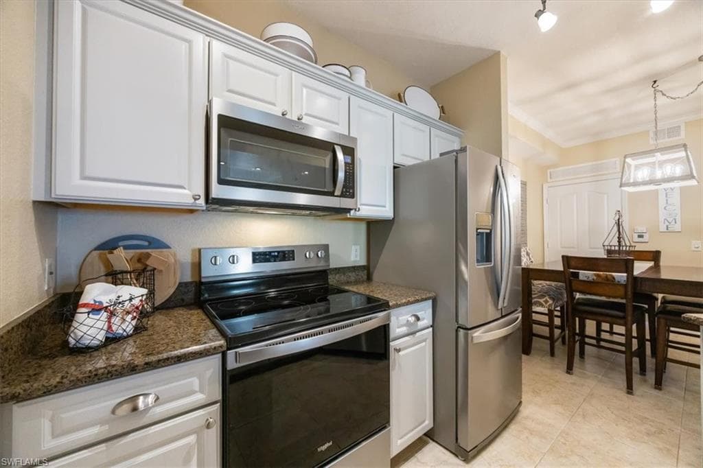 12970 Positano CIR 301-8