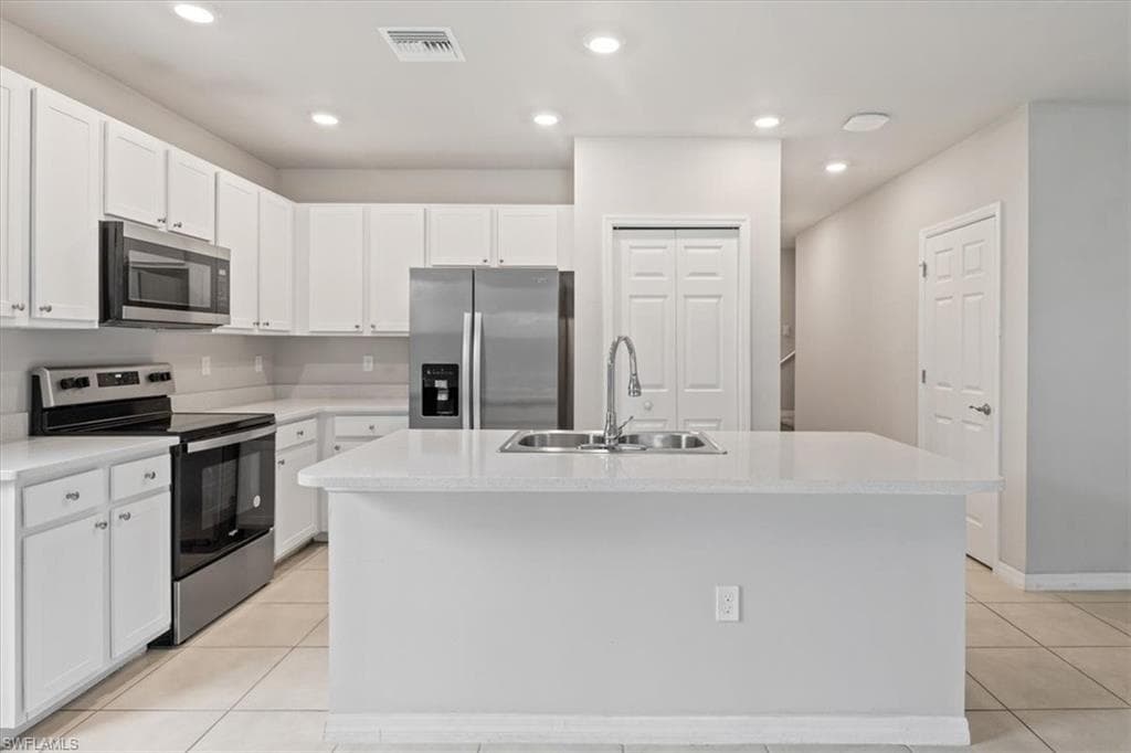 15245 Wildflower CIR-8