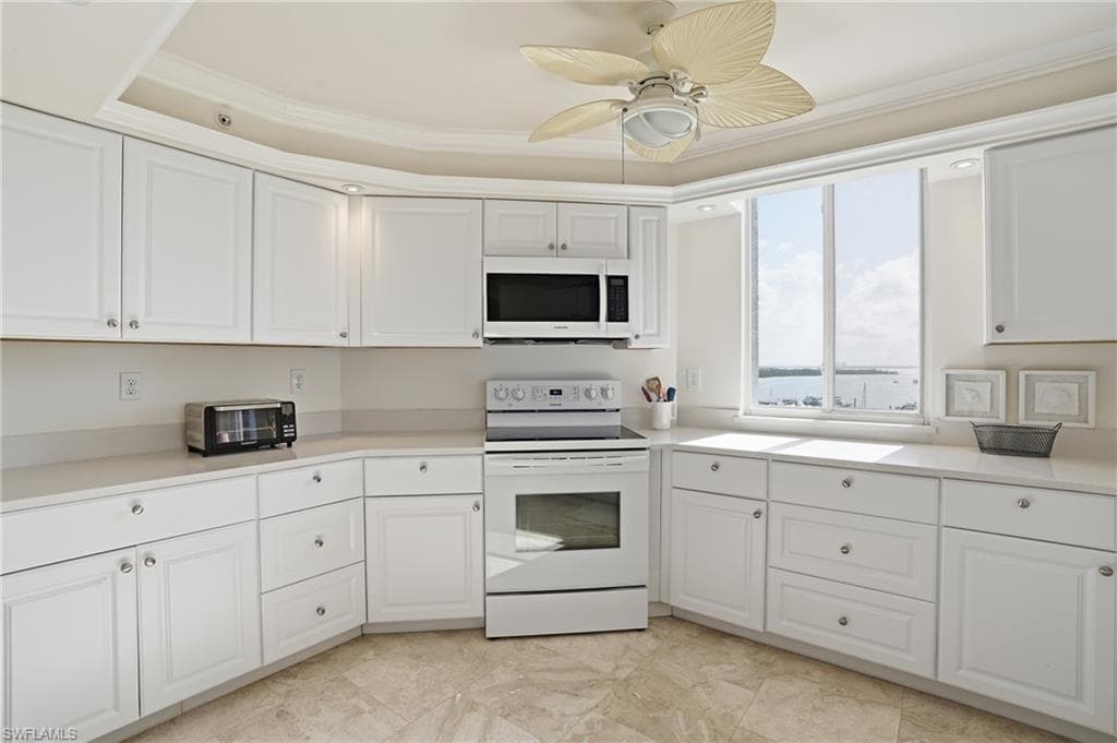 4753 Estero BLVD 502-11