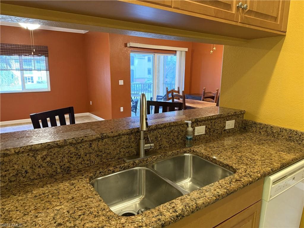 13110 Bella Casa CIR 214-12