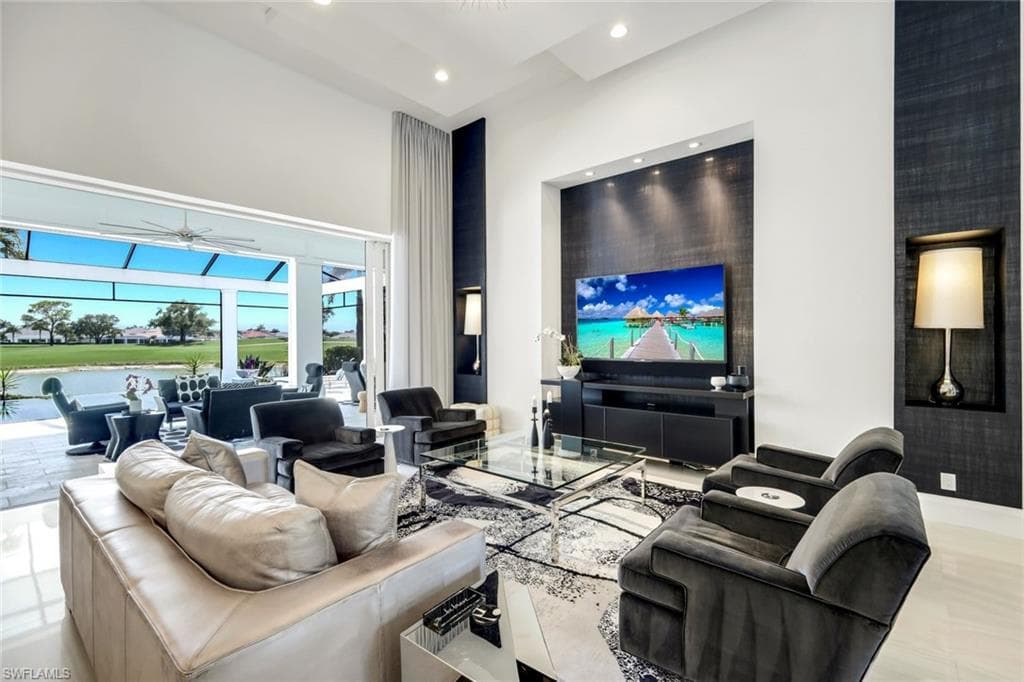 16438 Seneca WAY-5