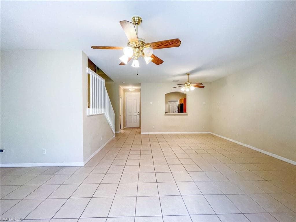 10027 Salina ST-8