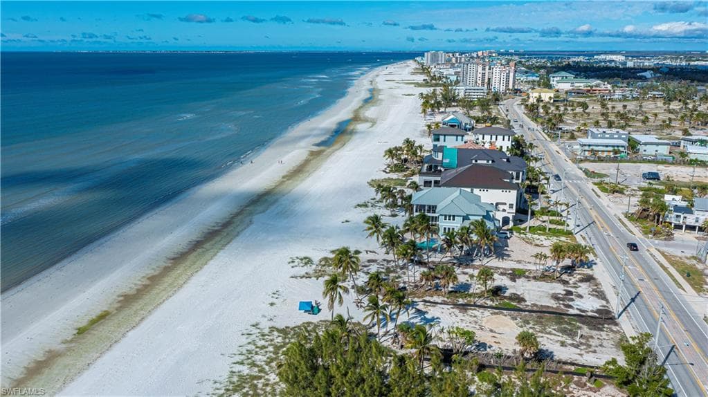 3250 Estero BLVD-23