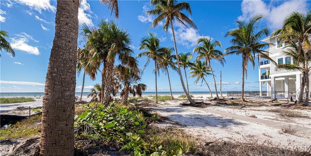 3250 Estero BLVD-16