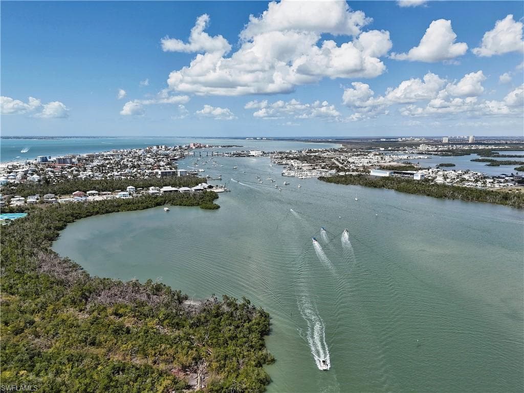 3250 Estero BLVD-8