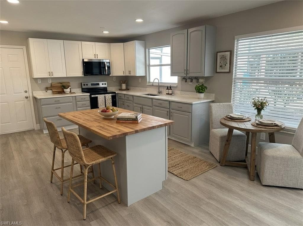25168 Pinson DR-10