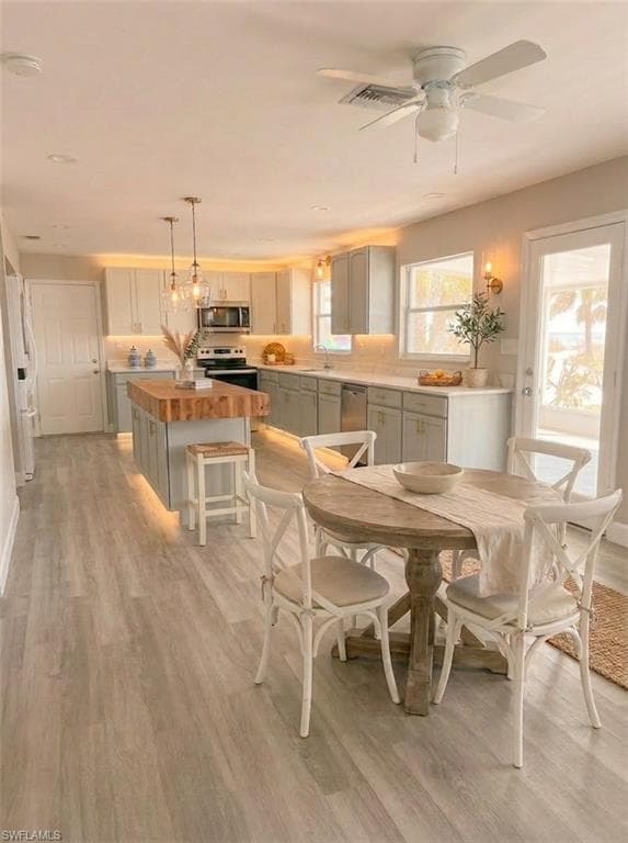 25168 Pinson DR-8