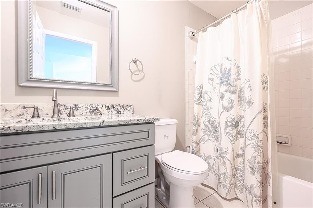 1476 Churchill CIR J-202-7