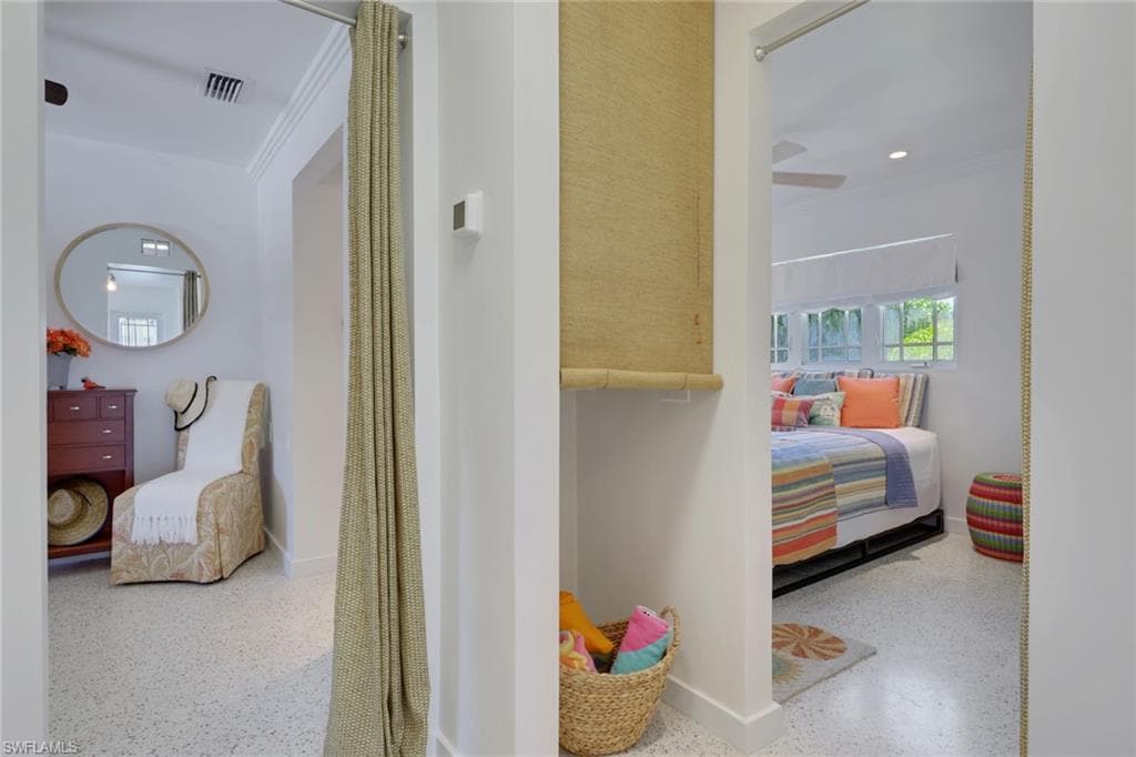 1290 Venetian WAY-26