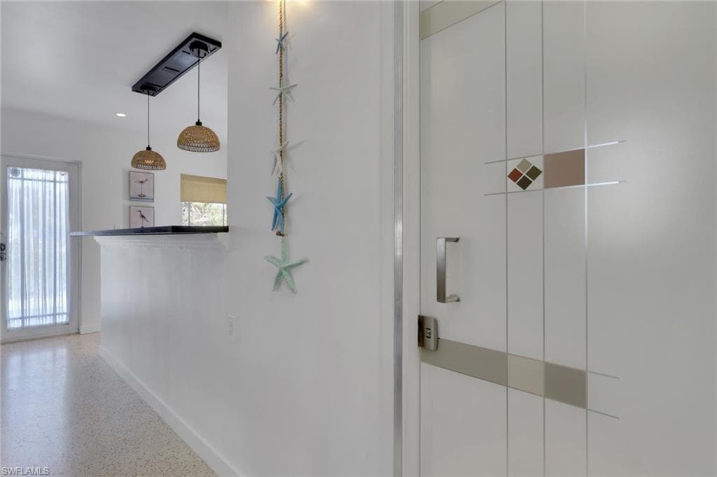1290 Venetian WAY-30