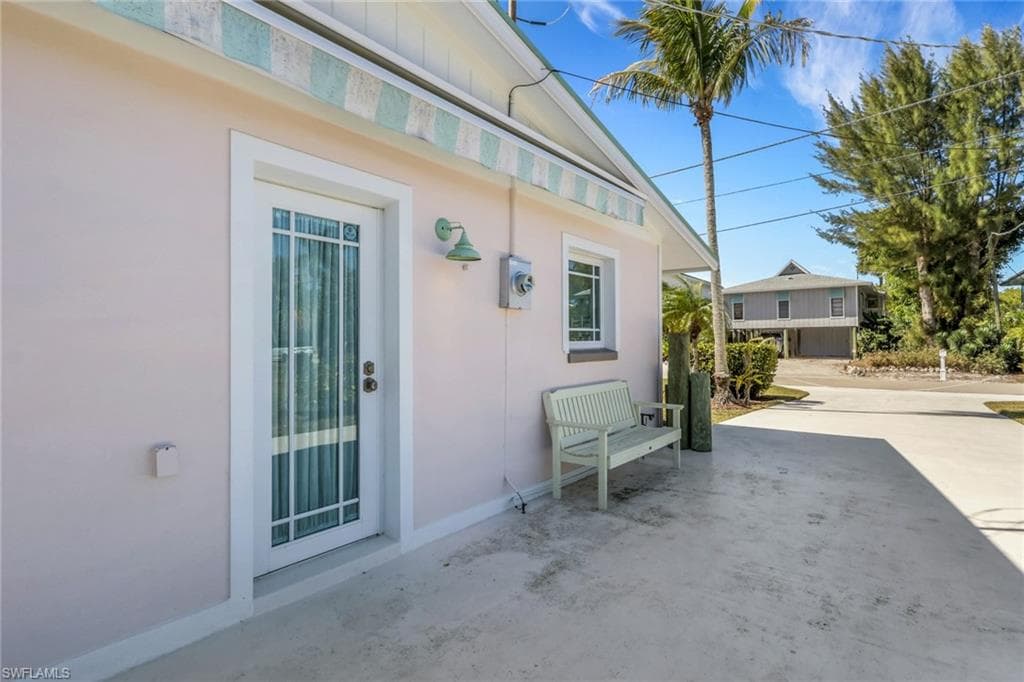 1290 Venetian WAY-33