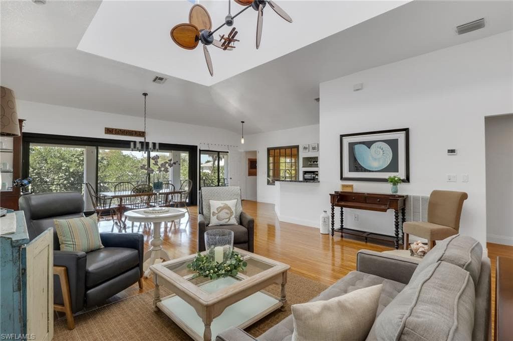 27170 Esther DR-11