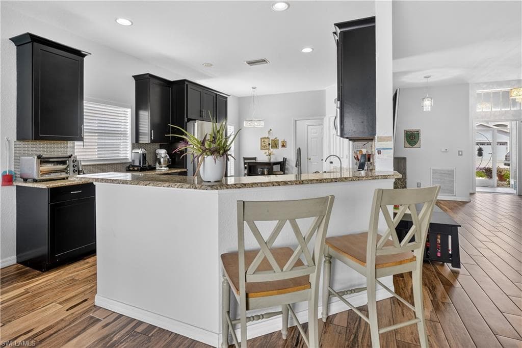 9689 Pineapple Preserve CT-16