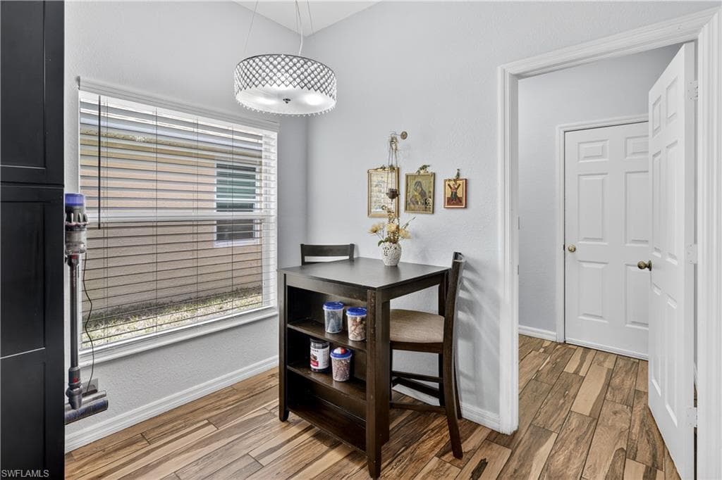 9689 Pineapple Preserve CT-14