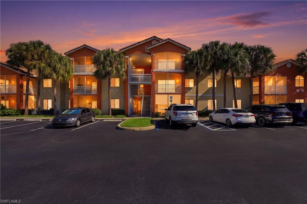 6321 Aragon WAY 306-2