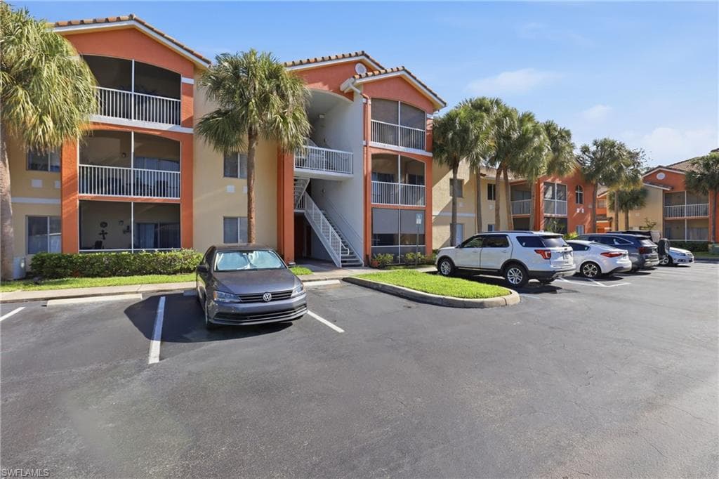 6321 Aragon WAY 306-3