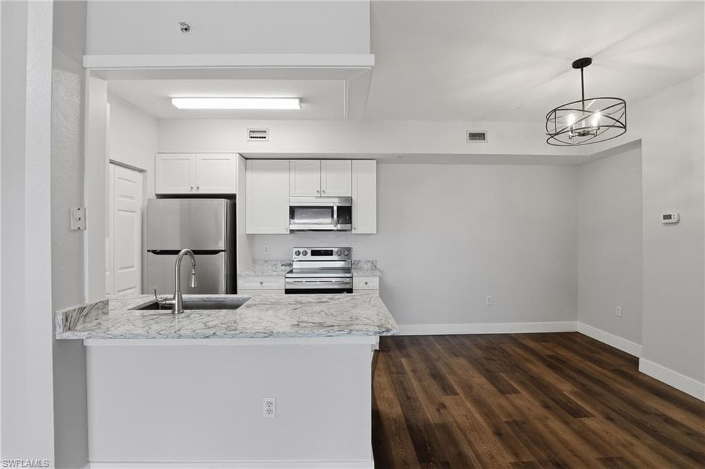 6321 Aragon WAY 306-11