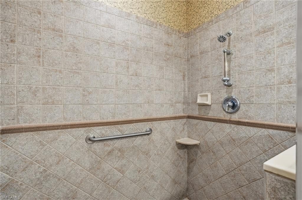 17051 Colony Lakes BLVD-34