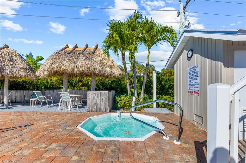 345 Mango ST 406-17