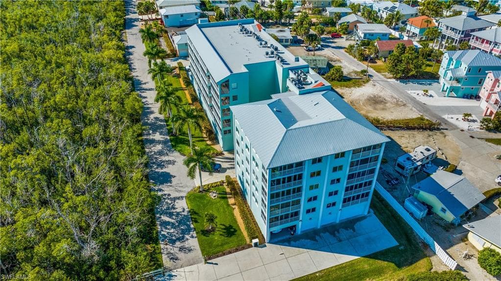 345 Mango ST 406-3