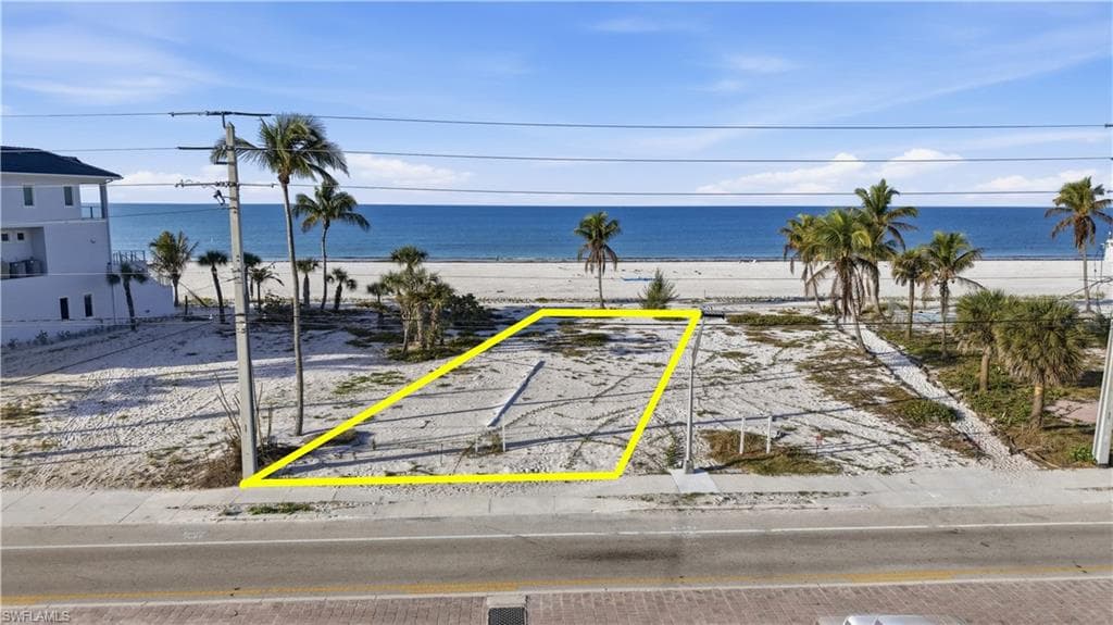 3730 Estero BLVD-14