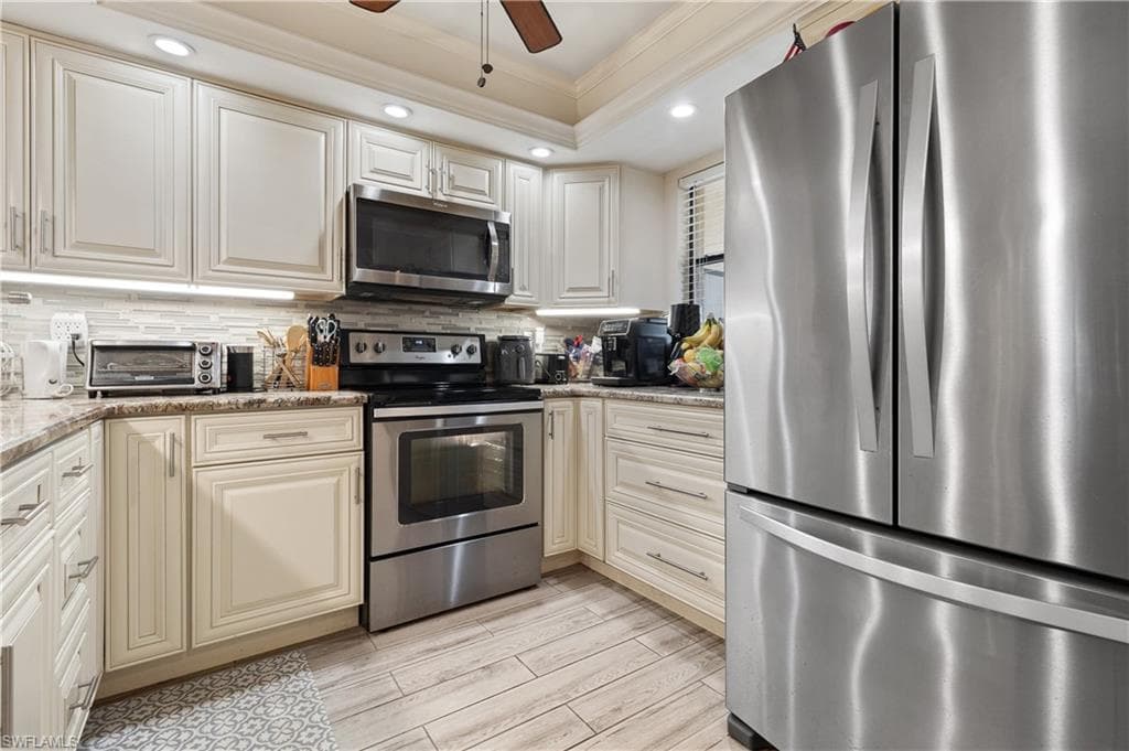 15041 Paddle Creek DR 102-21