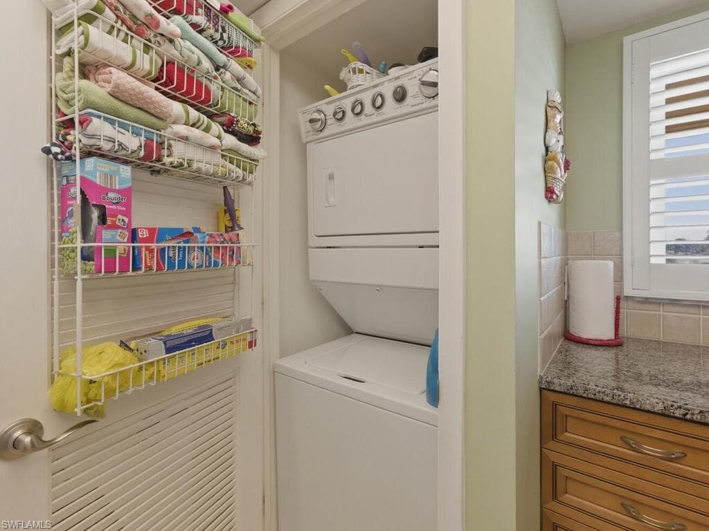351 Charlemagne BLVD B208-15