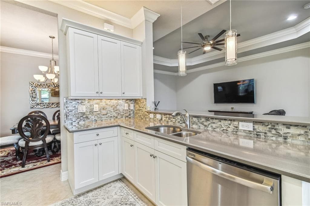 11541 Stonecreek CIR W-16