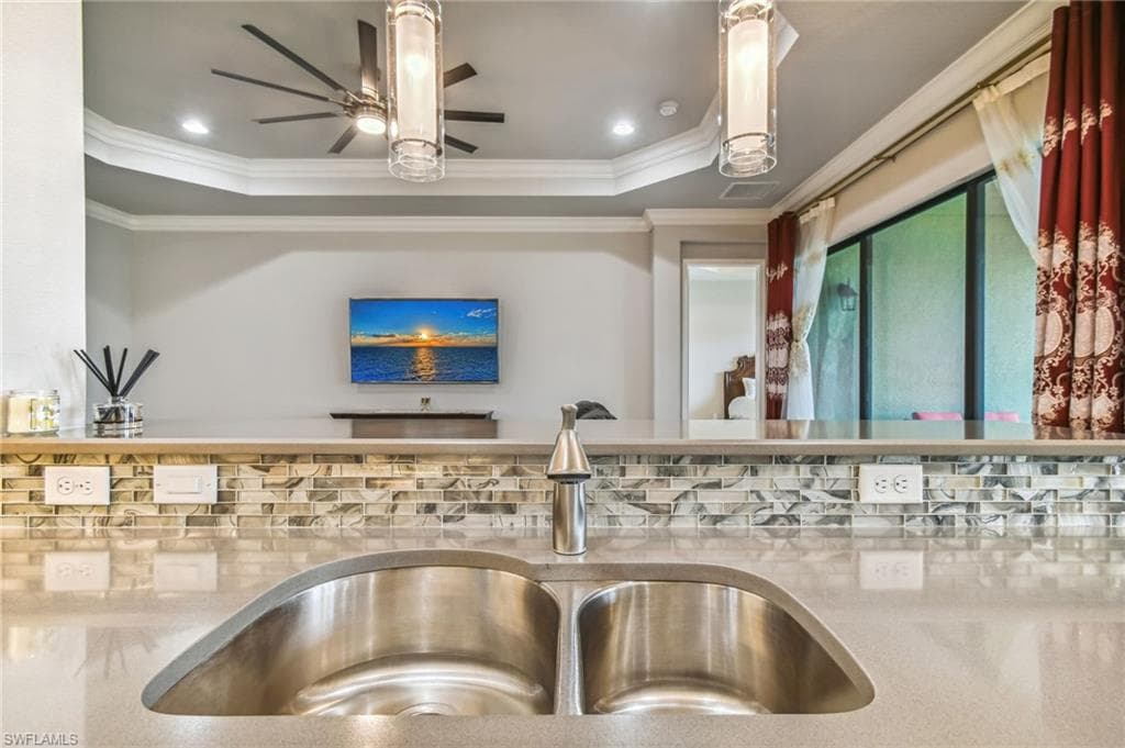 11541 Stonecreek CIR W-12