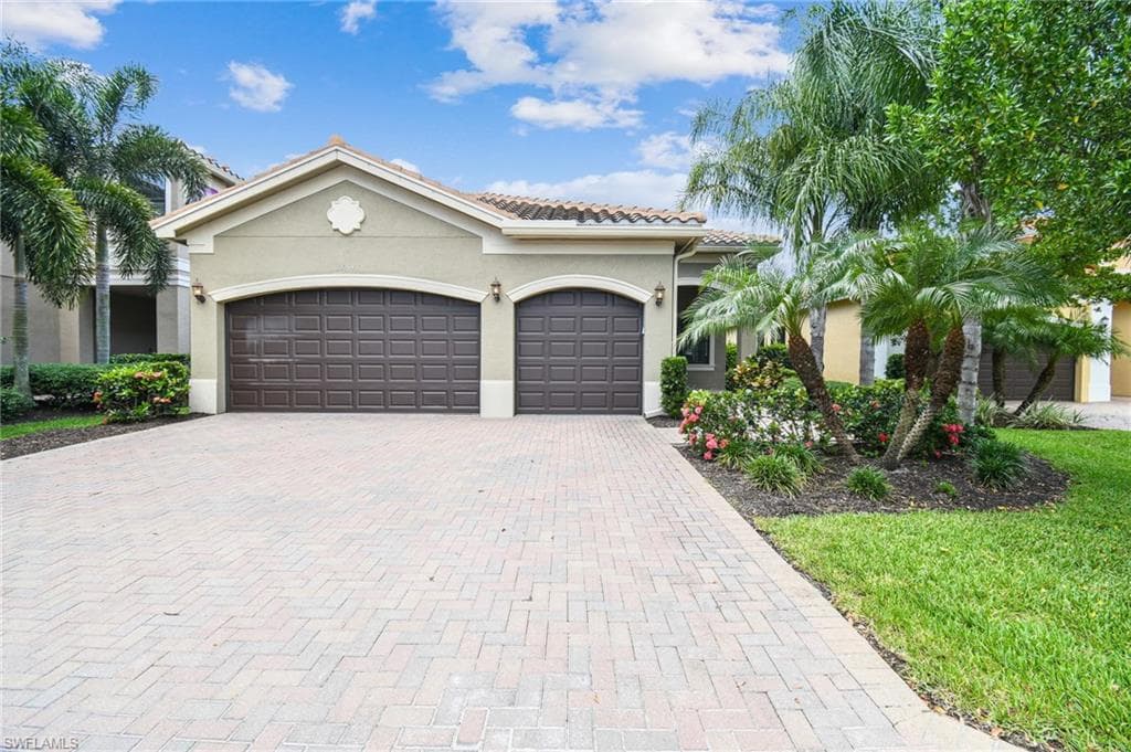 11541 Stonecreek CIR W-4