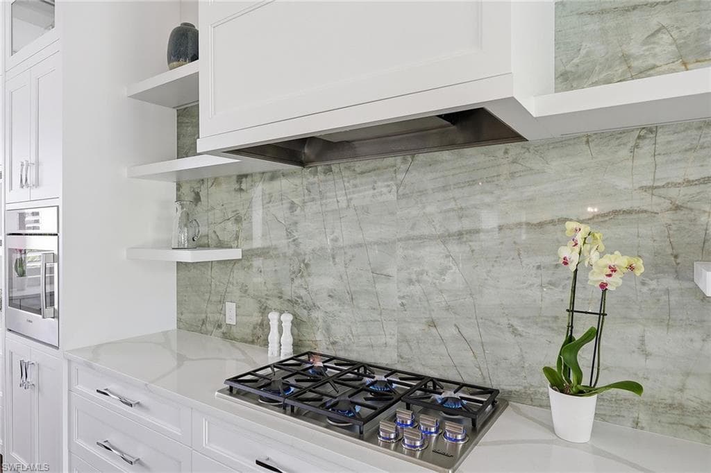1438 Murex DR-16