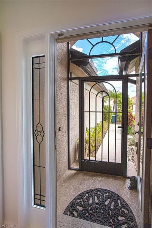 9917 Las Casas DR-6