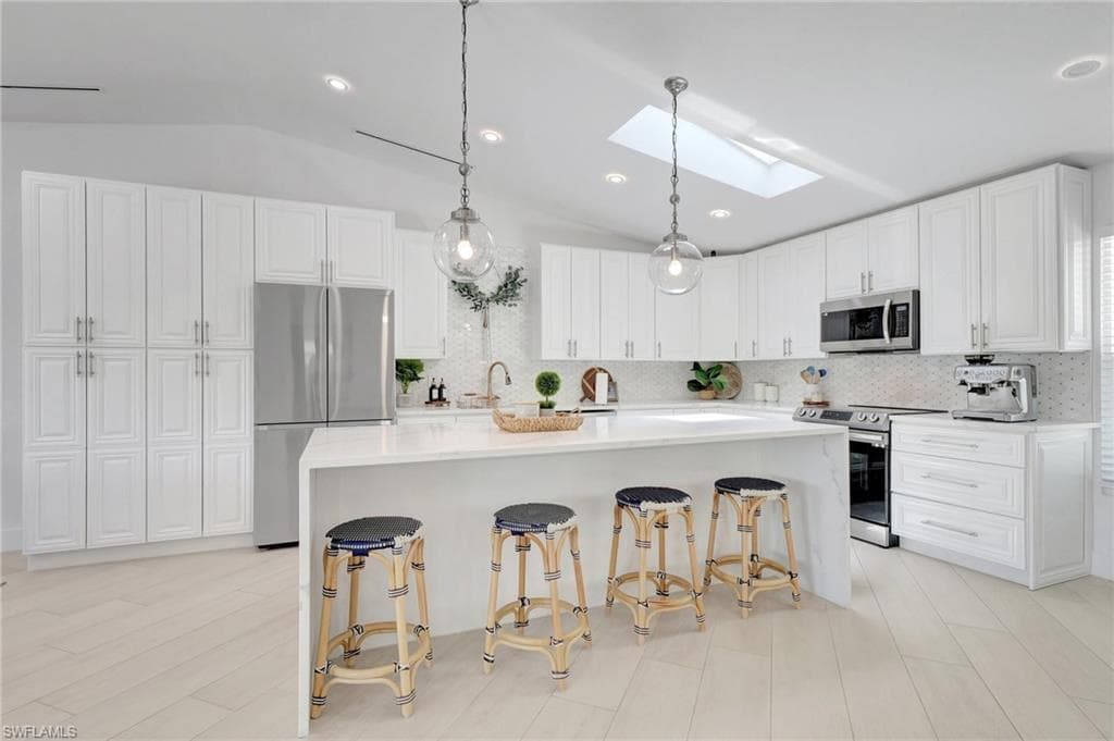 27293 Arroyal RD E-28