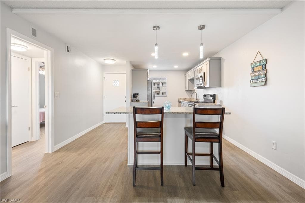 8761 Lueck LN 3-10