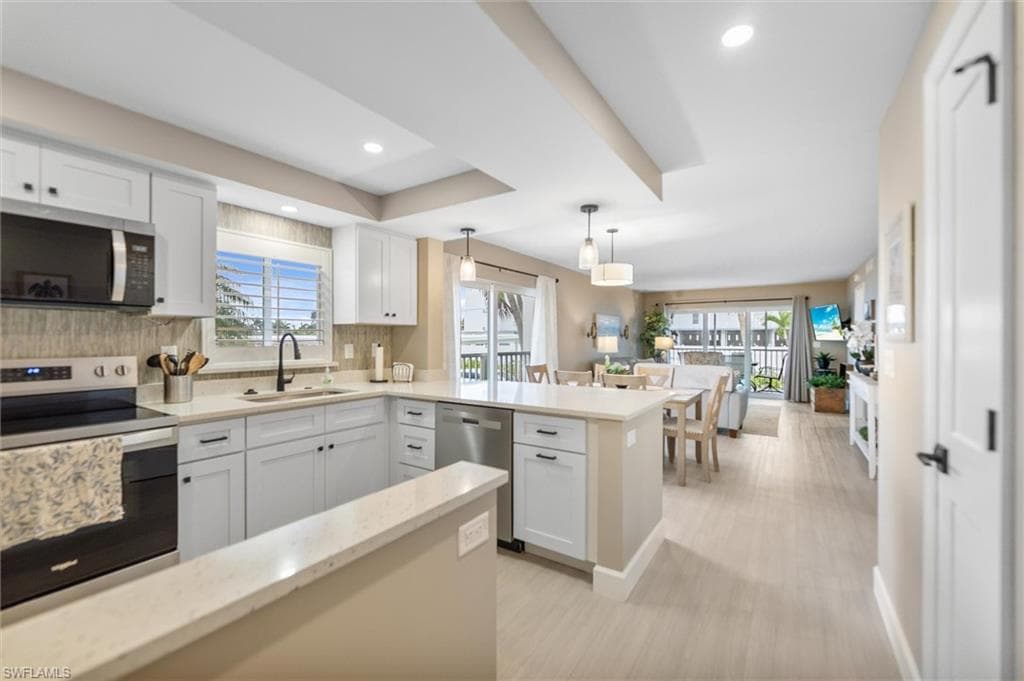 6900 Estero BLVD 108-2